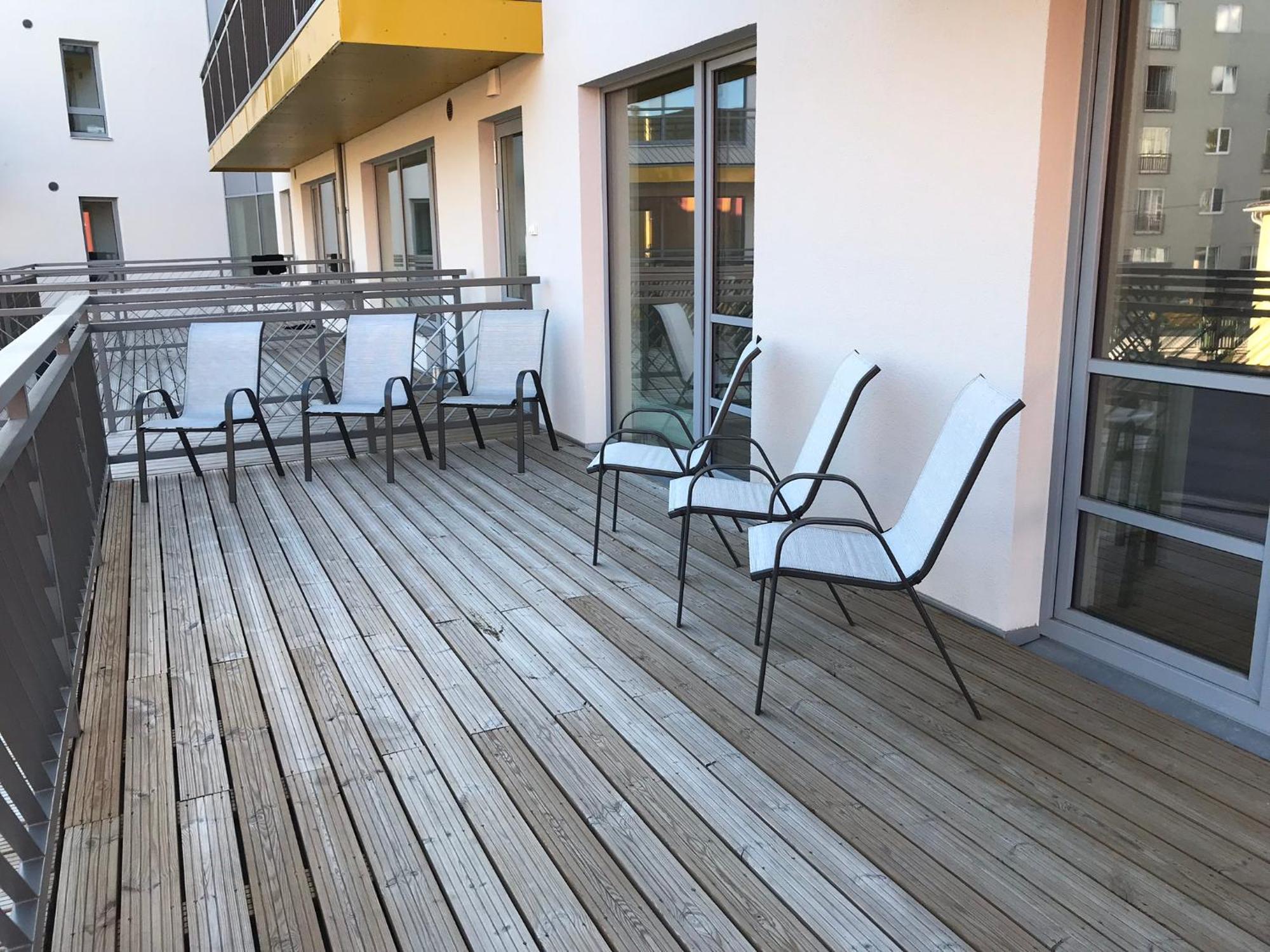 Raatuse 85 Deluxe Apartments Тарту Екстериор снимка