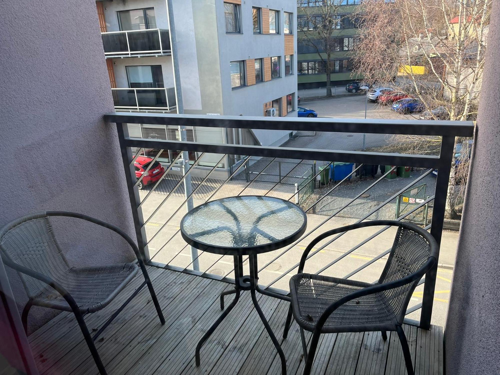 Raatuse 85 Deluxe Apartments Тарту Екстериор снимка