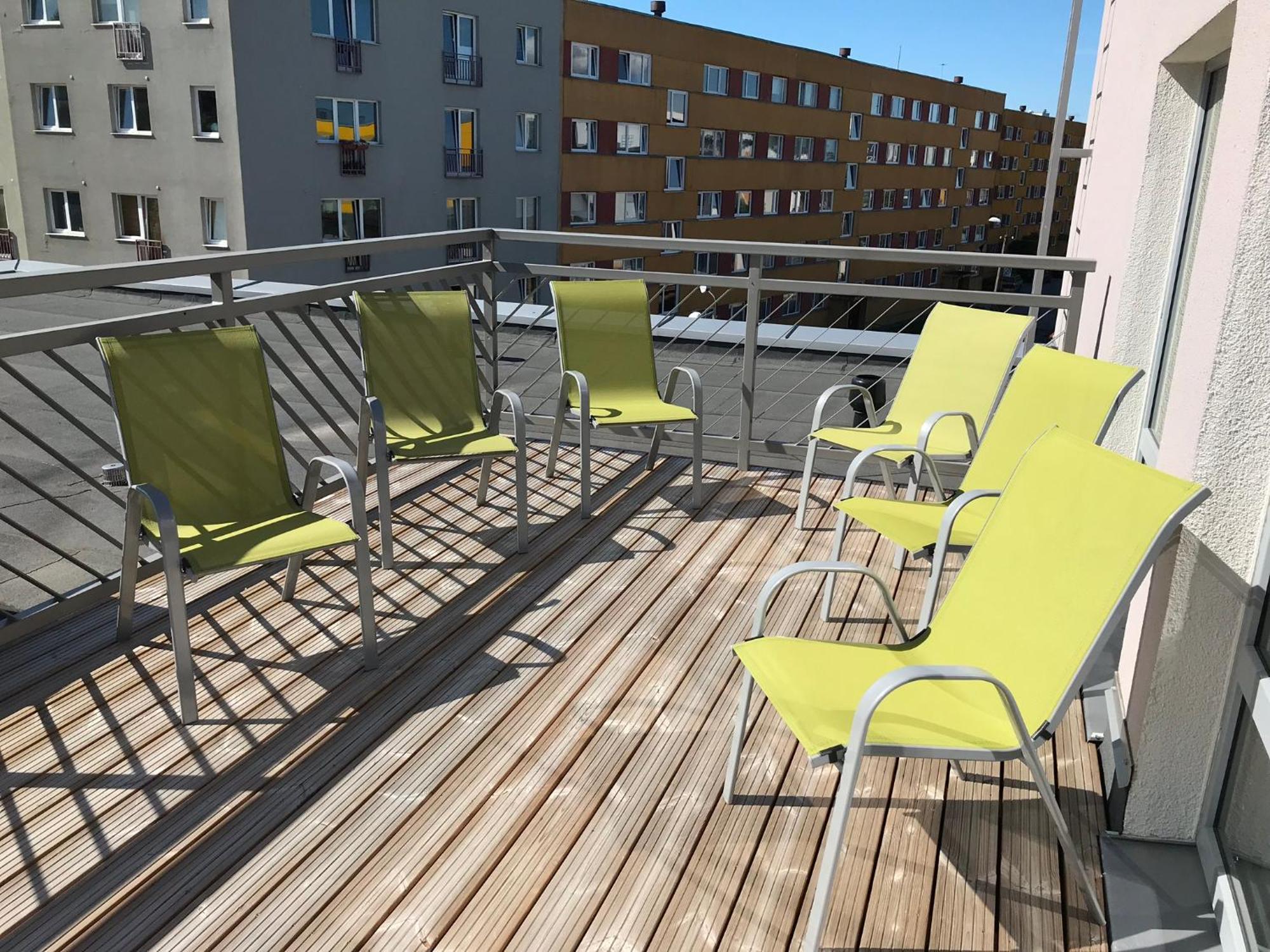 Raatuse 85 Deluxe Apartments Тарту Екстериор снимка